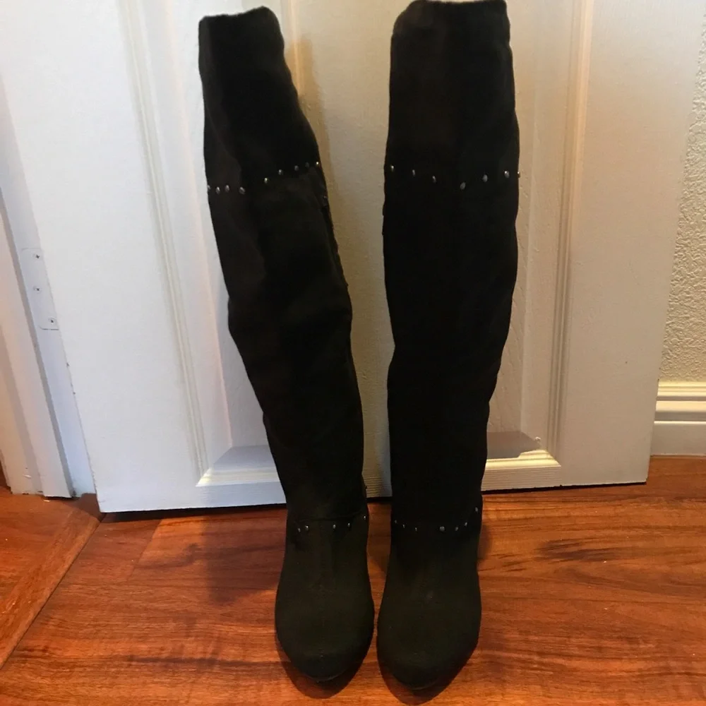 Suede Knee High Western Style Boots